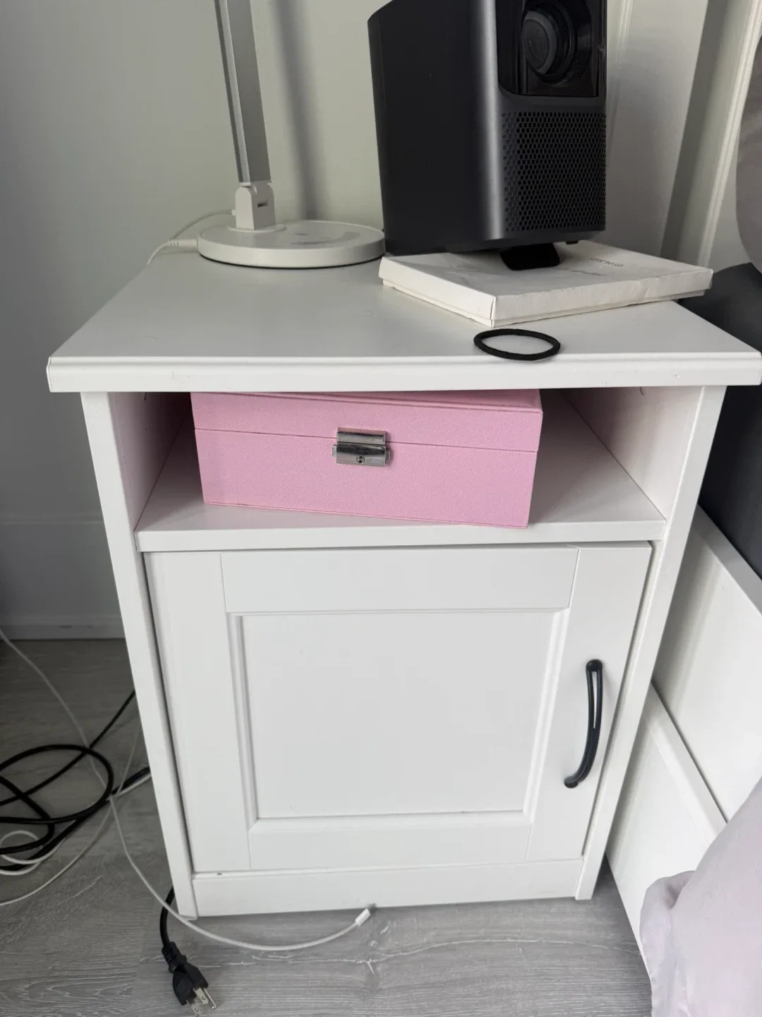 2 Ikea nights stands