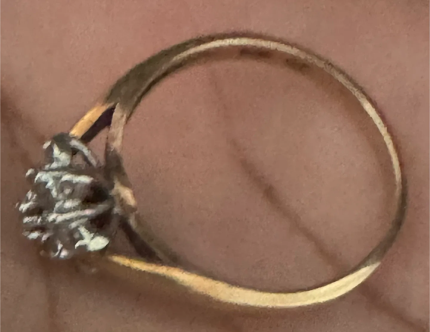 Gold & Diamond Ring image indicator(2)