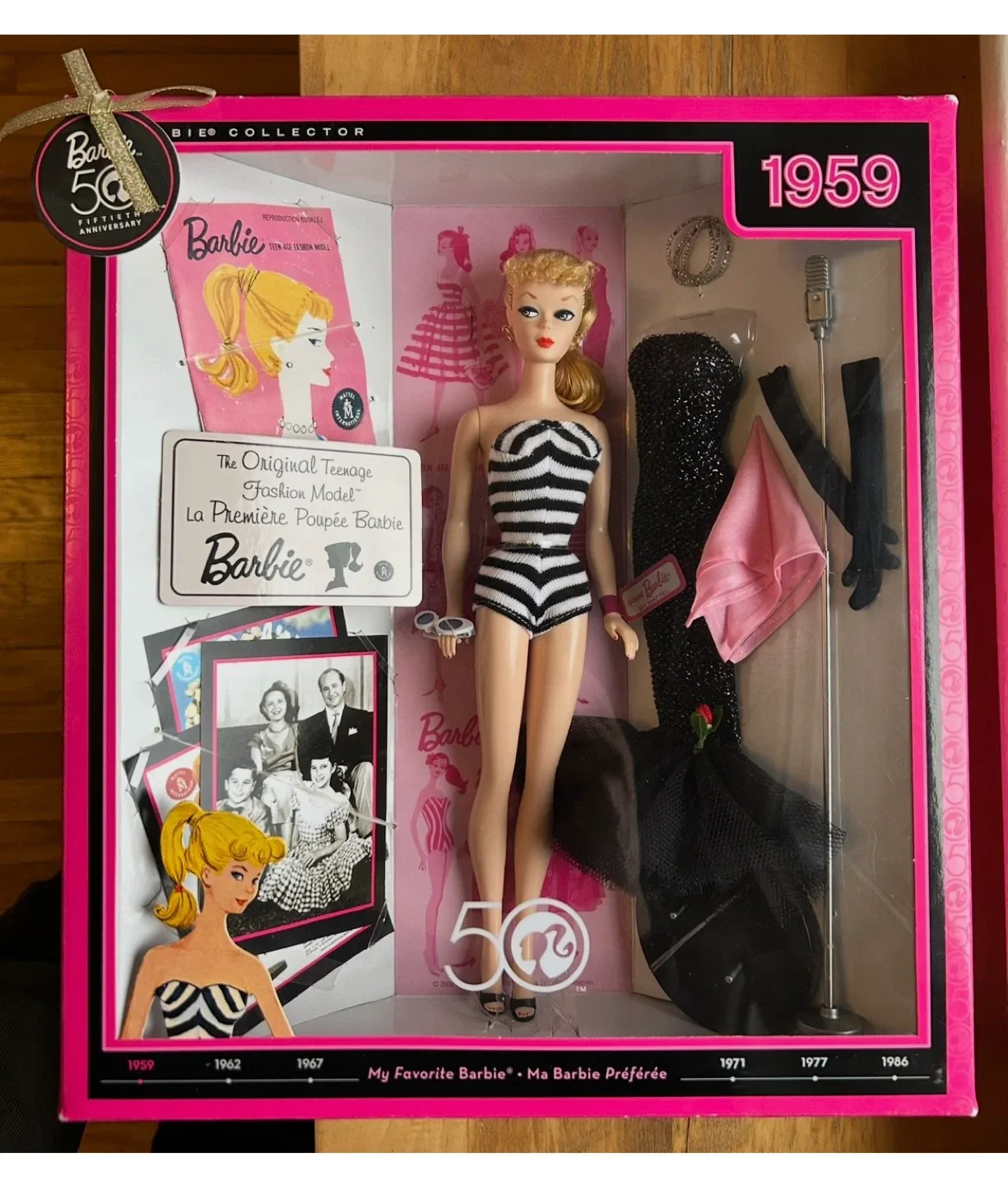 Collector 1959 Reproduction Barbie Doll NRFB boxed mint EY image indicator(8)