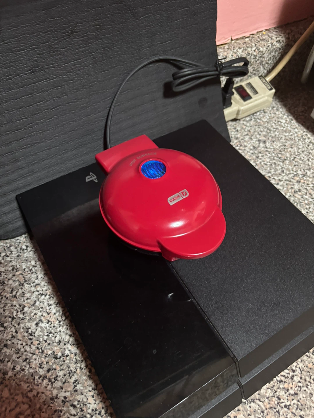 DASH Mini Waffle Maker - Red - photo 4