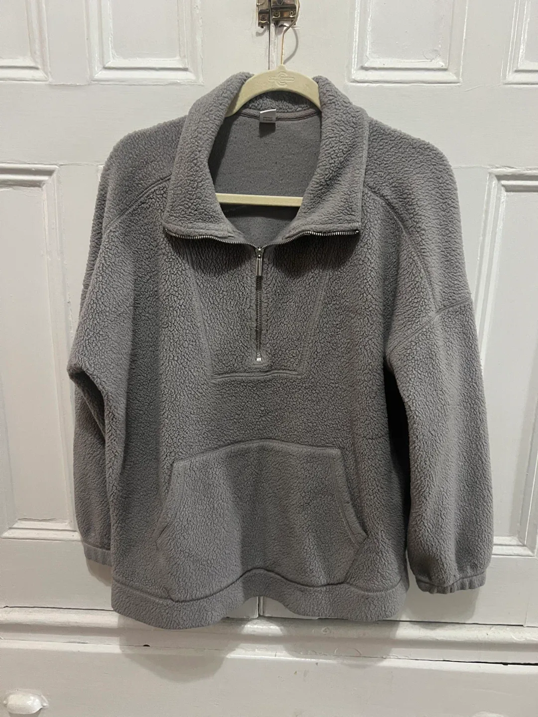 Old Navy Gray Fleece Pullover - Size M