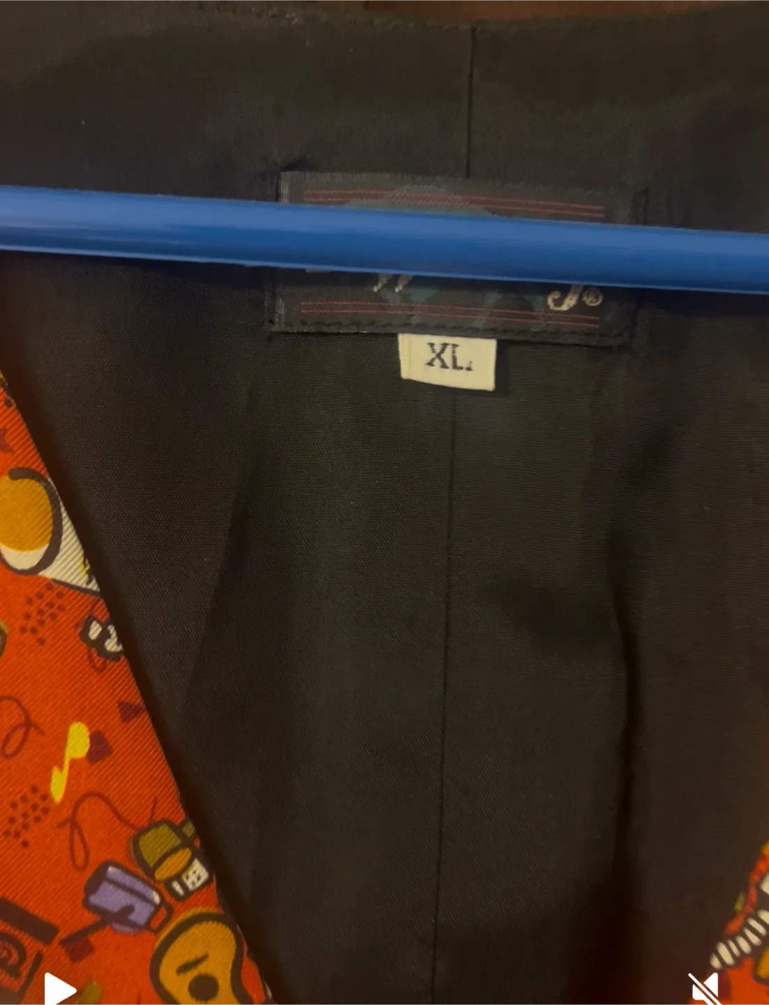 Latin Quarter Vest - Size XL image indicator(3)