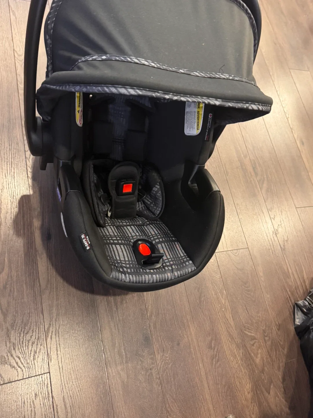 Britax Infant Car Seat - 1.8-15.8 kg