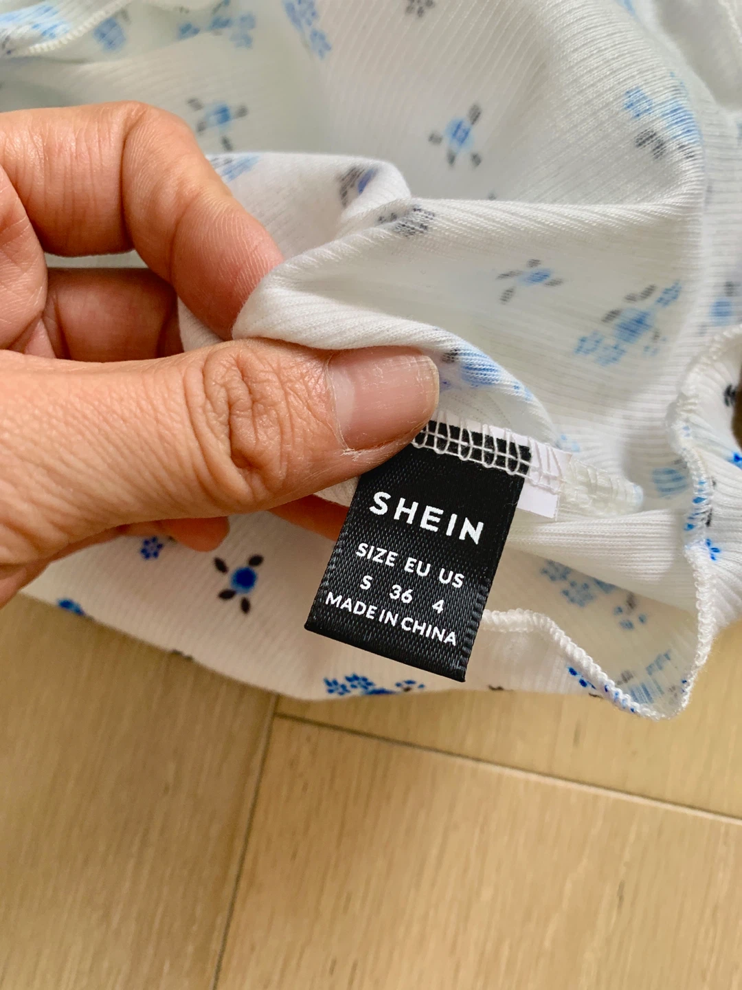 New SHEIN Floral White Cropped Top - Size S - photo 3