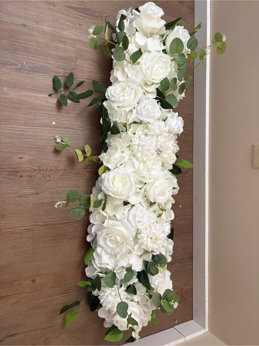 White Floral Center Arrangement Piece image indicator(2)