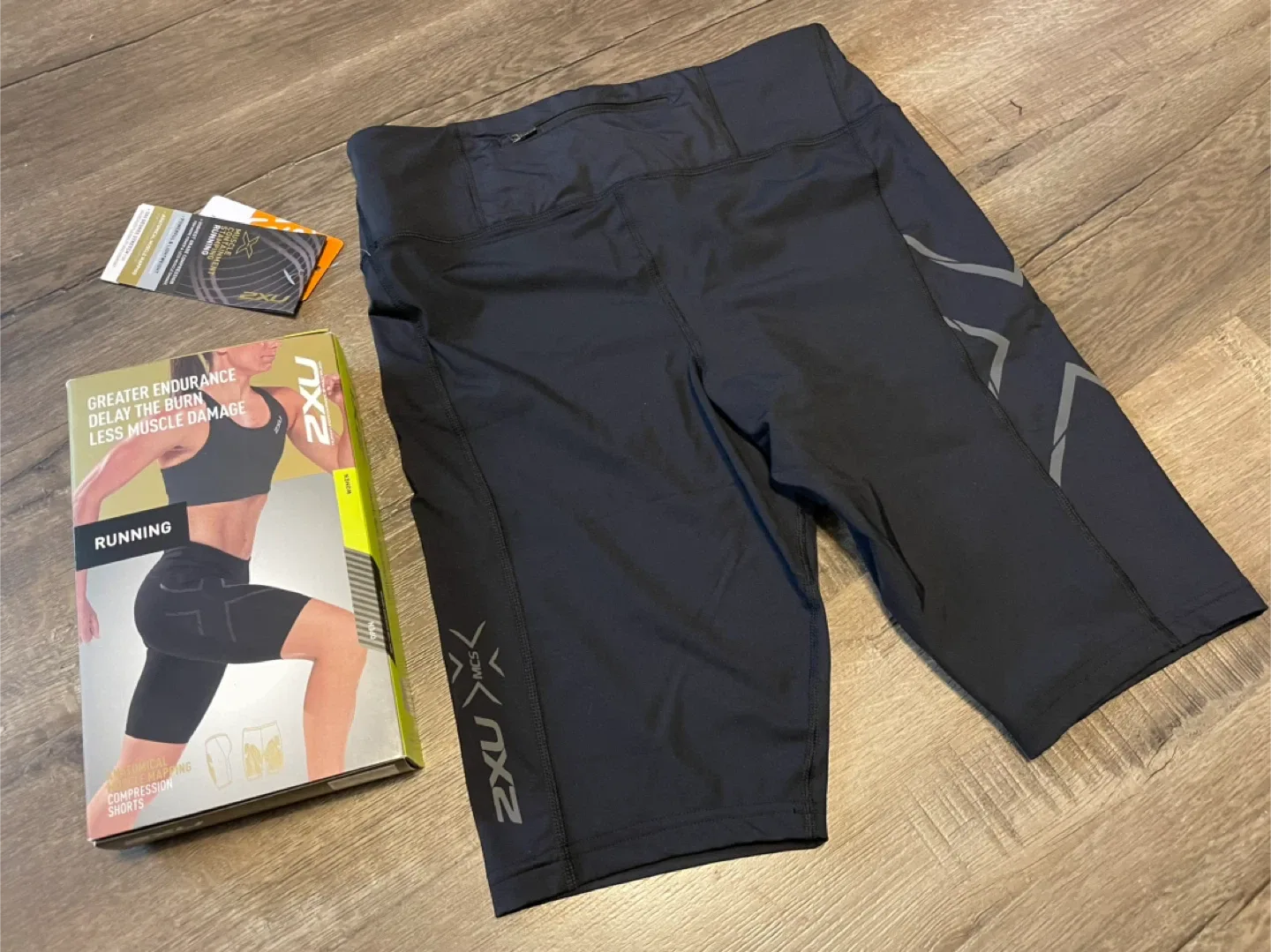 NEW! 2XU Women's Running Compression Shorts - Size L image indicator(6)