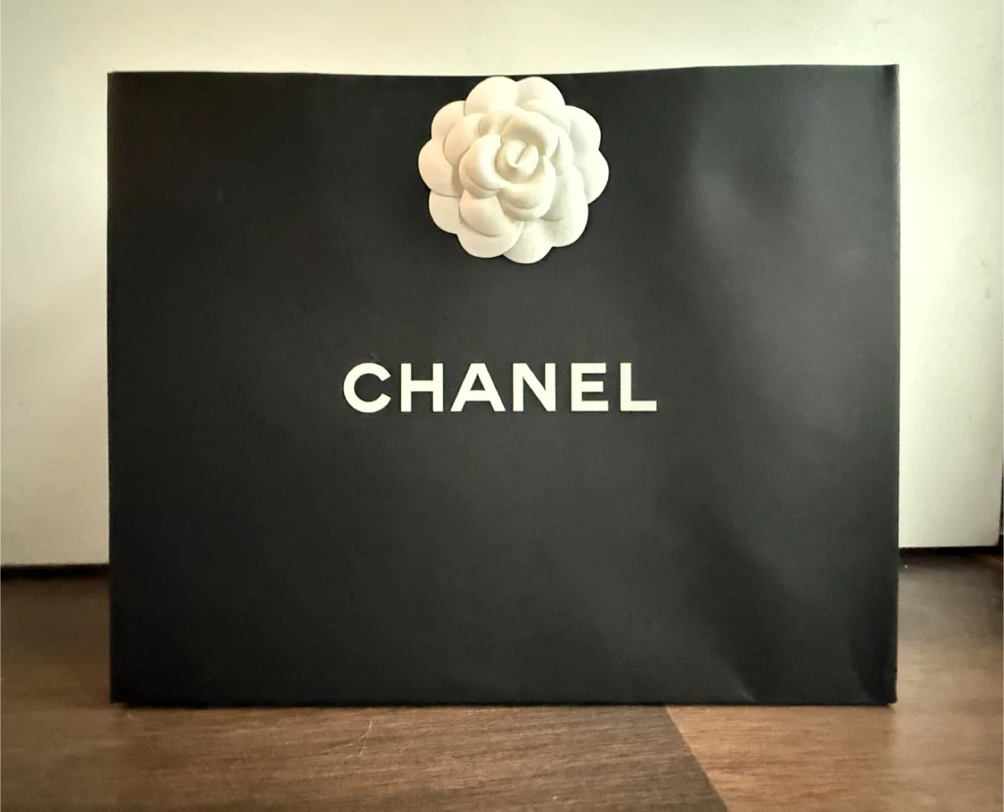AUTHENTIC Empty Chanel Box, with bag and ribbon image indicator(2)