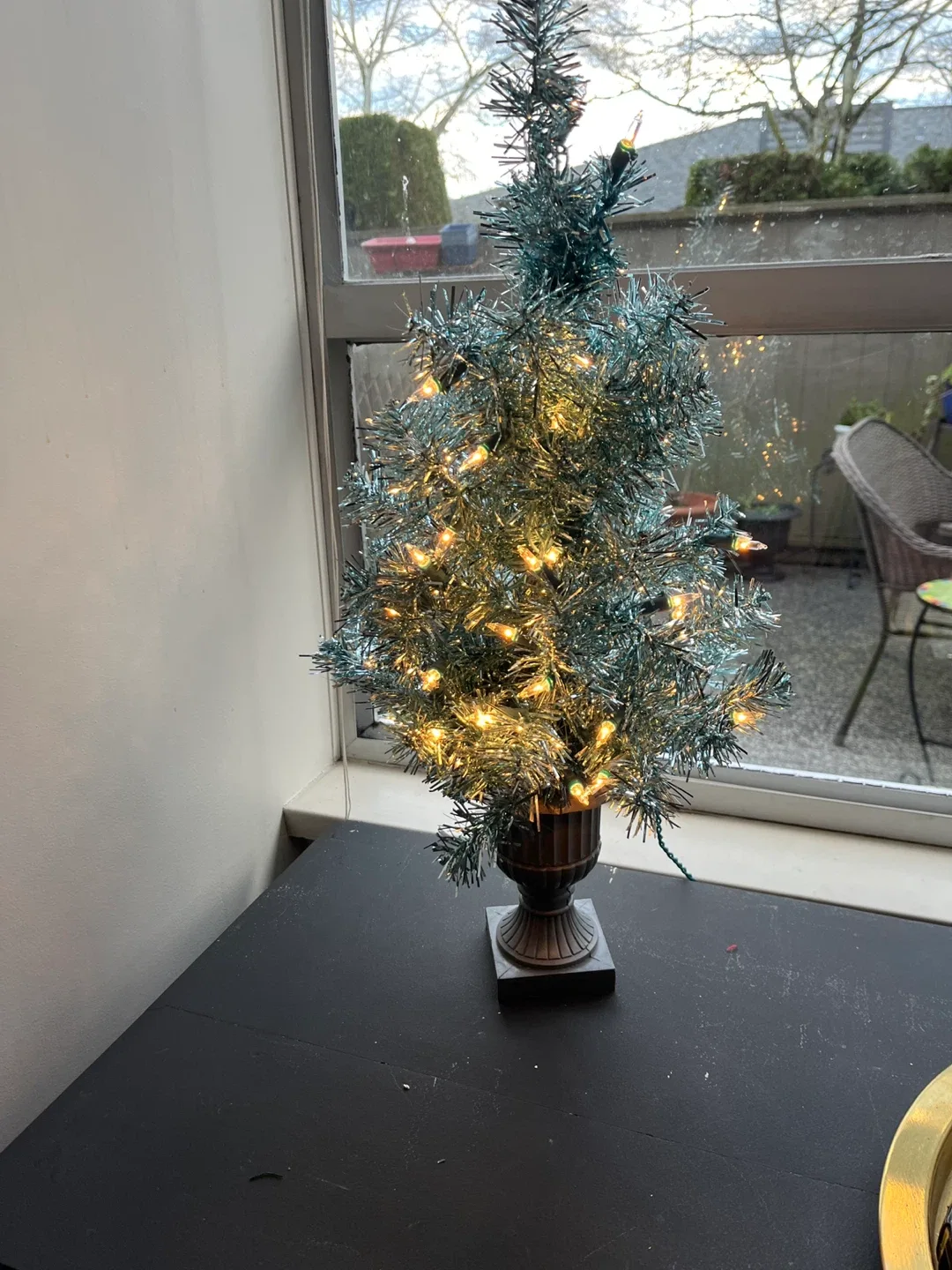 Small Decorative Christmas Tree image indicator(2)