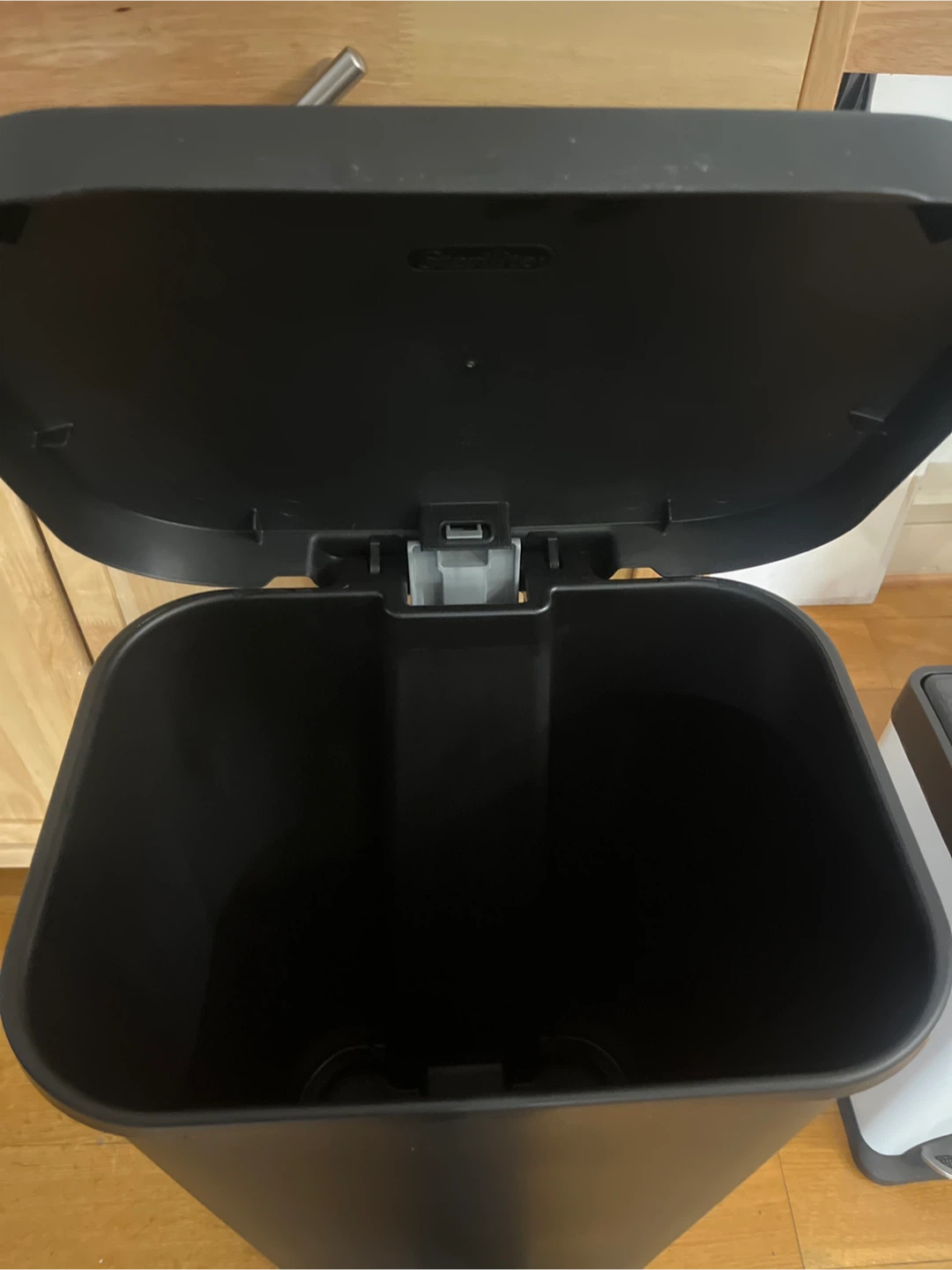 Black Step-On Trash Can - photo 2