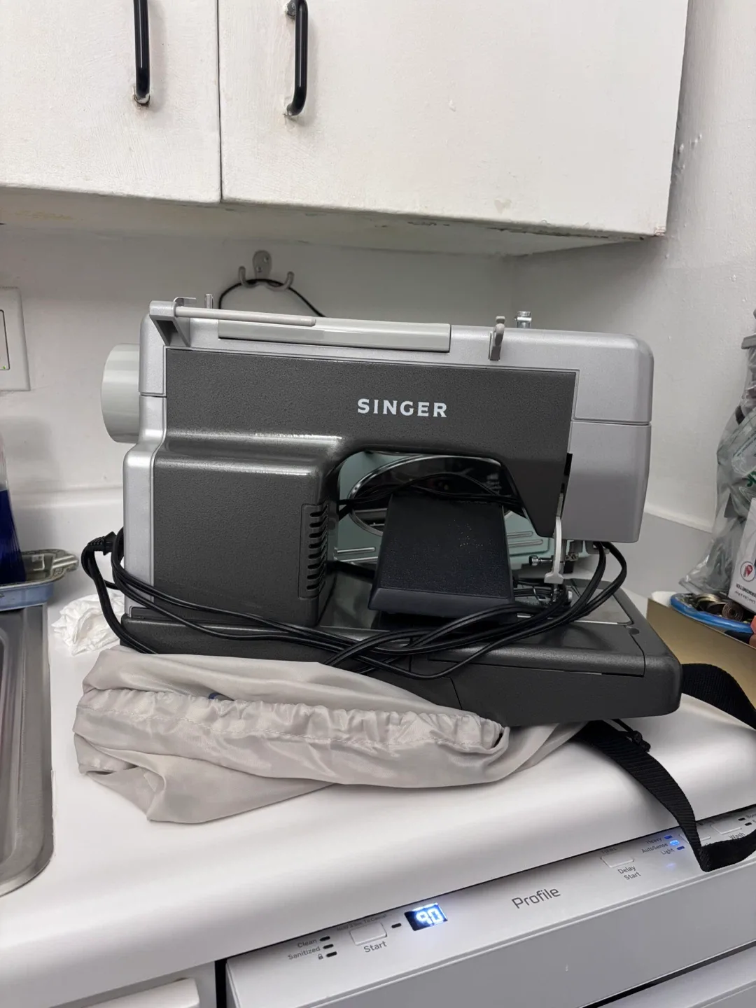 #cleanout Singer Sewing Machine model CG590