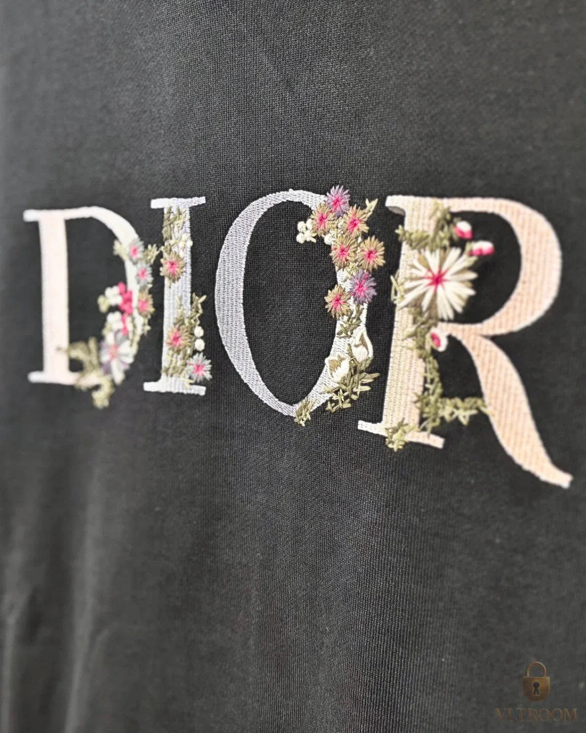 Dior flowers embroidered hoodie- BLACK image indicator(3)