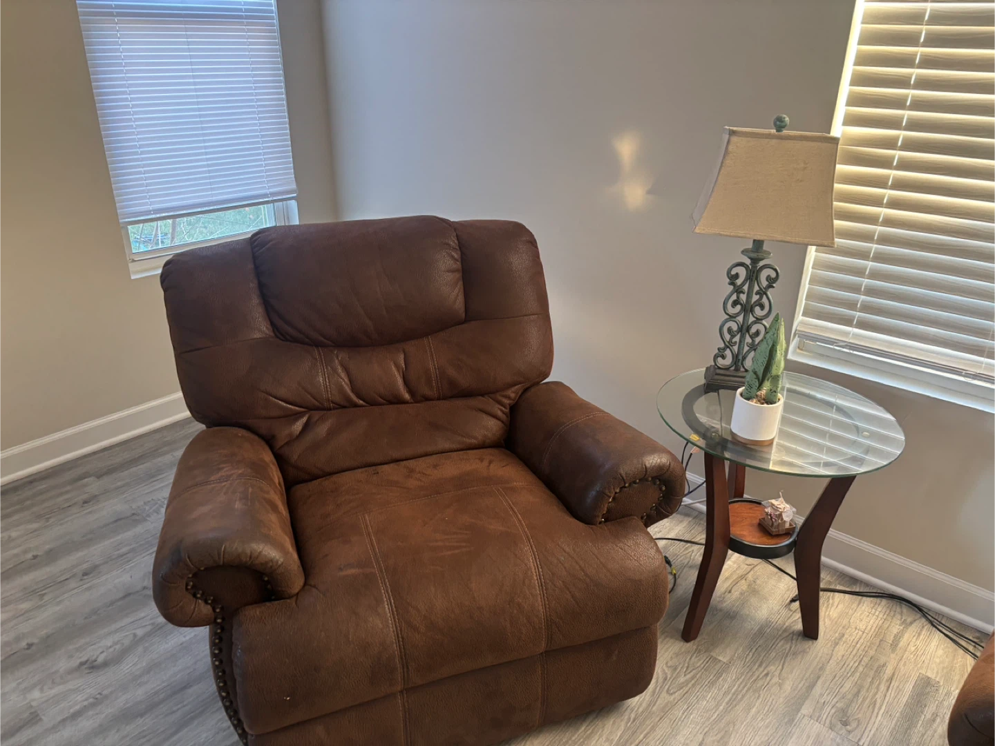 Brown Reclining Loveseat & Chair Set - photo 3