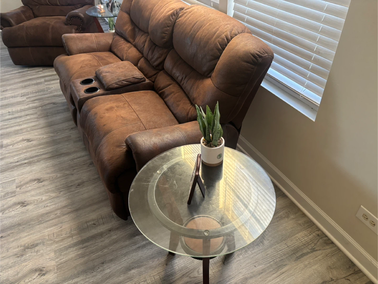 Brown Reclining Loveseat & Chair Set - photo 2