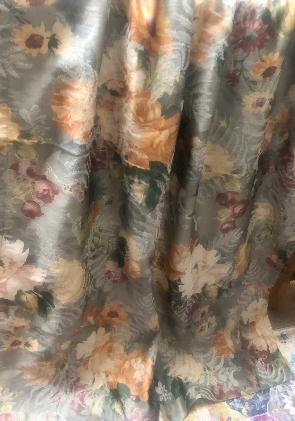 Floral Patterned Curtain image indicator(4)