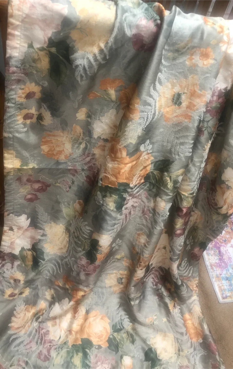 Floral Patterned Curtain image indicator(2)