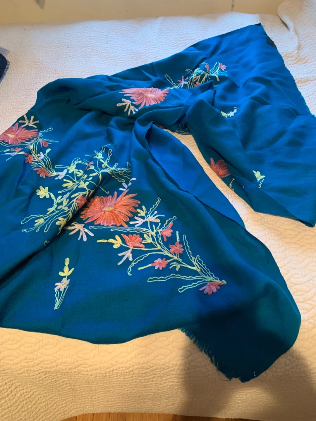 Real wool Kashmiri shawl