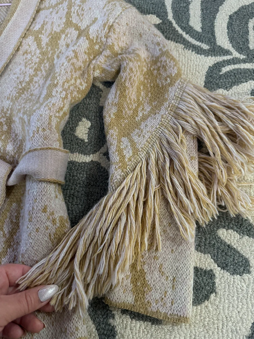 Guess Beige Fringe Cardigan - Size XS image indicator(3)