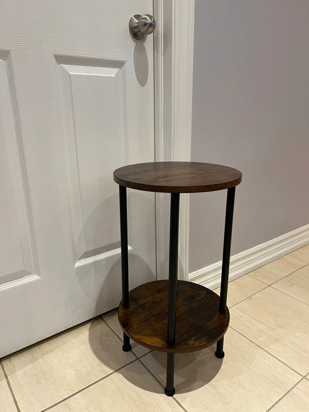 Round End Table with 2-Tier Shelf image indicator(2)