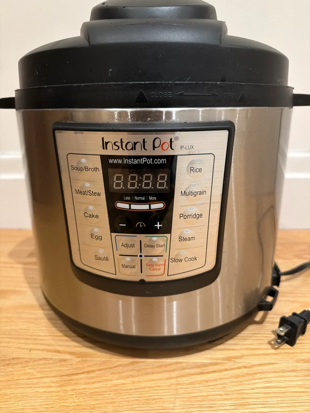 Instant Pot IP-LUX