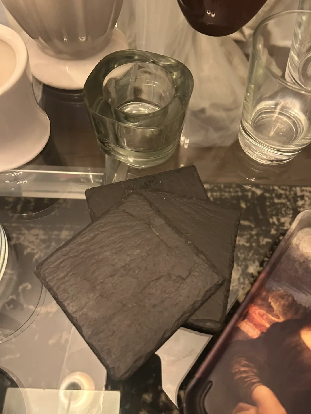 Assorted Glassware and Home Decor image indicator(2)