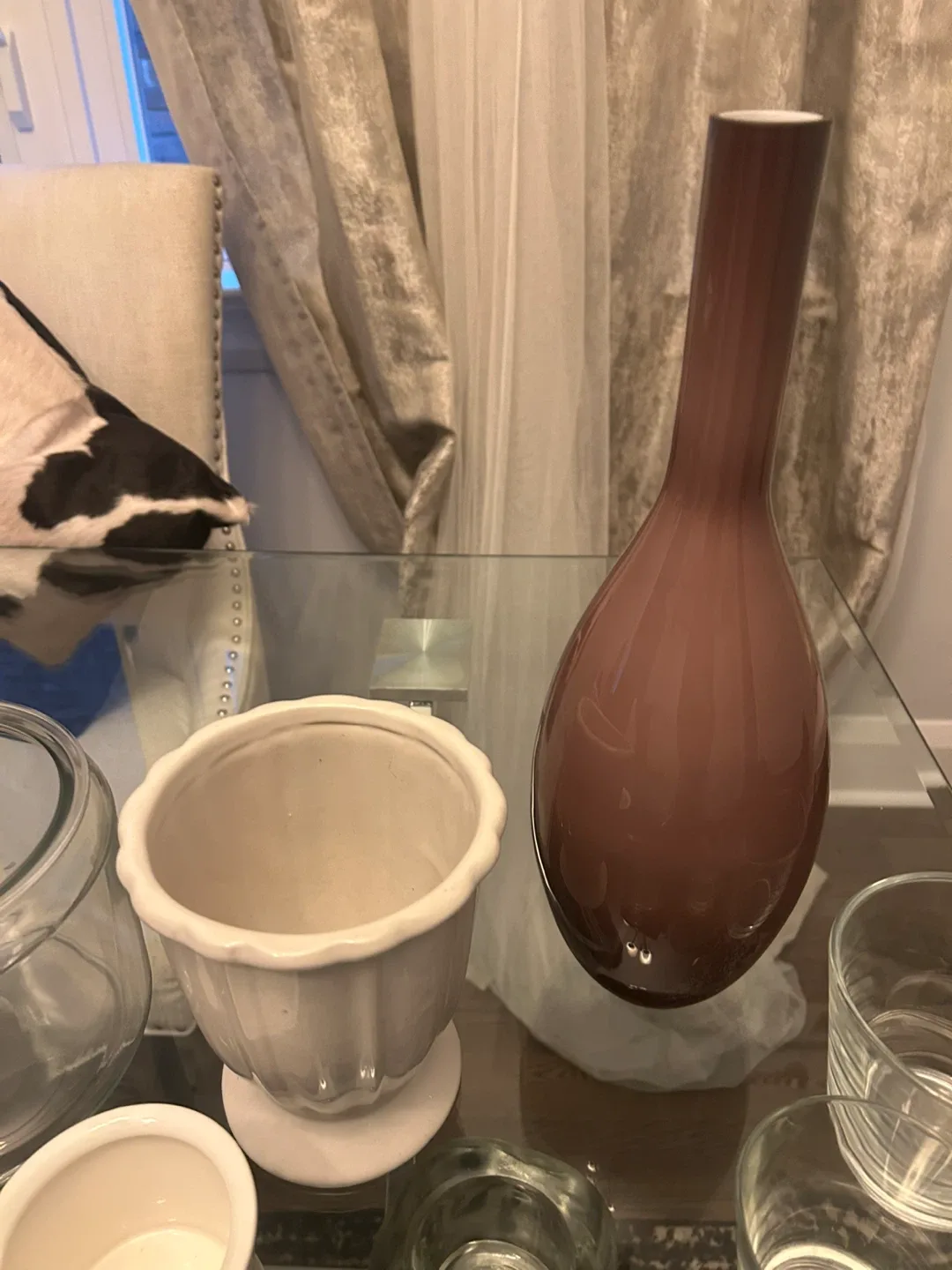 Assorted Glassware and Home Decor image indicator(4)