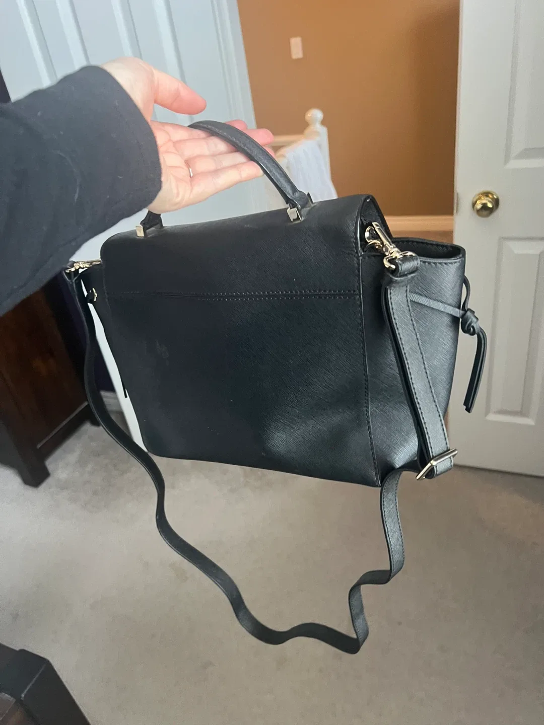 Kate Spade Black bag image indicator(3)
