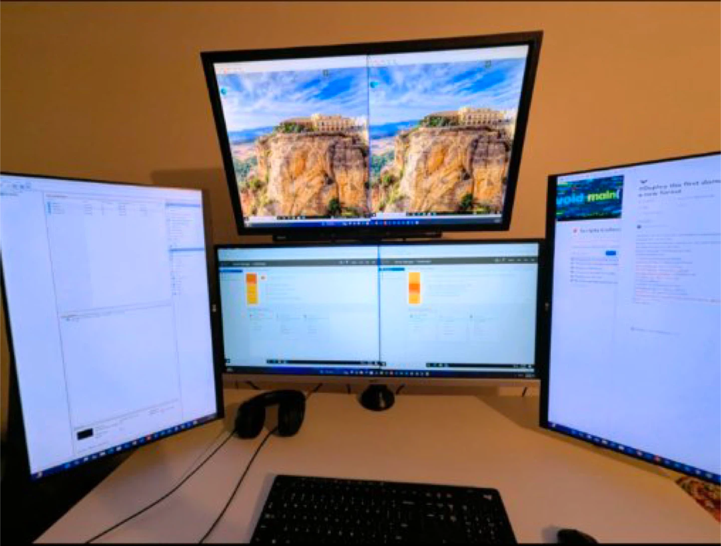 Multiple Computer Monitors - photo 2