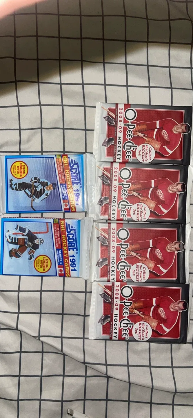 Hockey Cards - 1991 Score & 2008-09 O-Pee-Chee