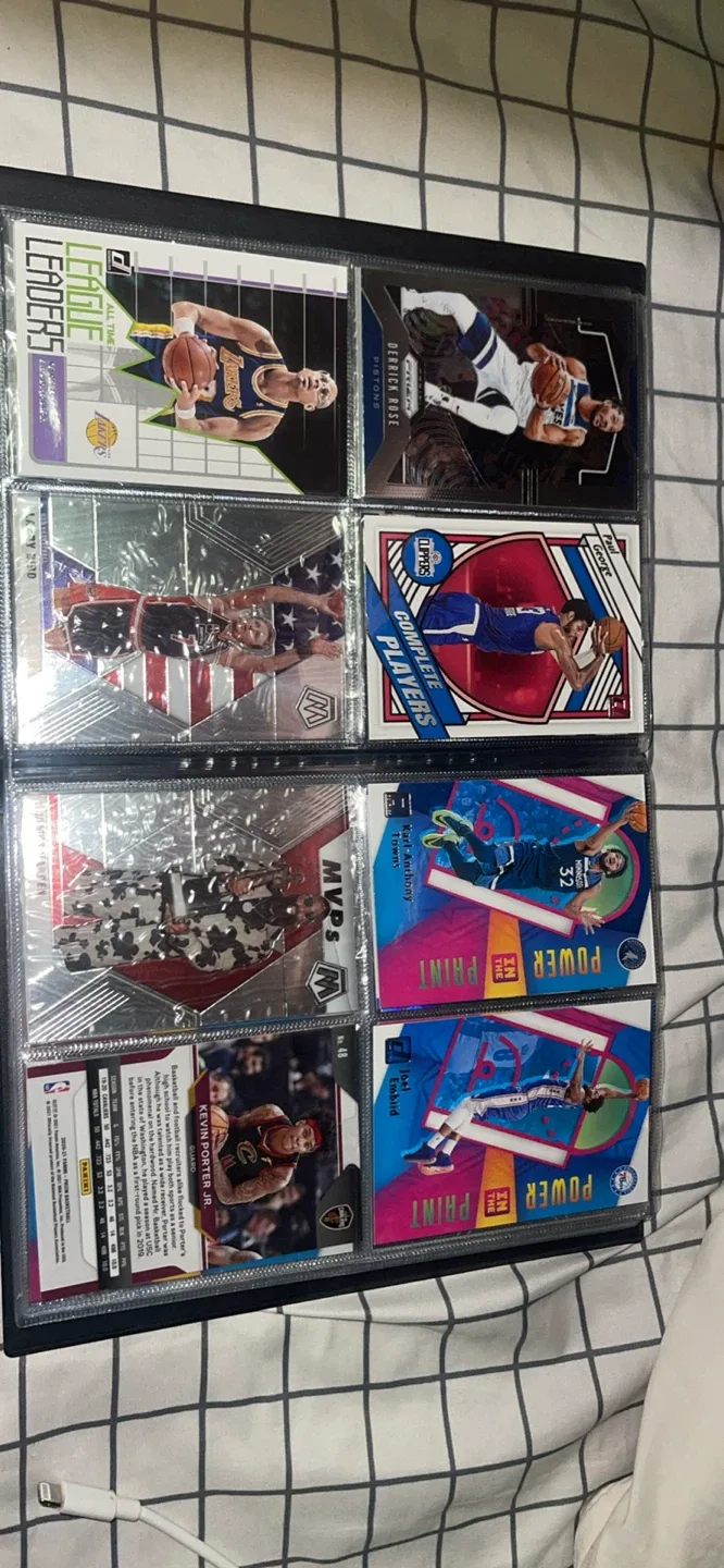 Basketball Trading Cards Lot or Singles image indicator(6)