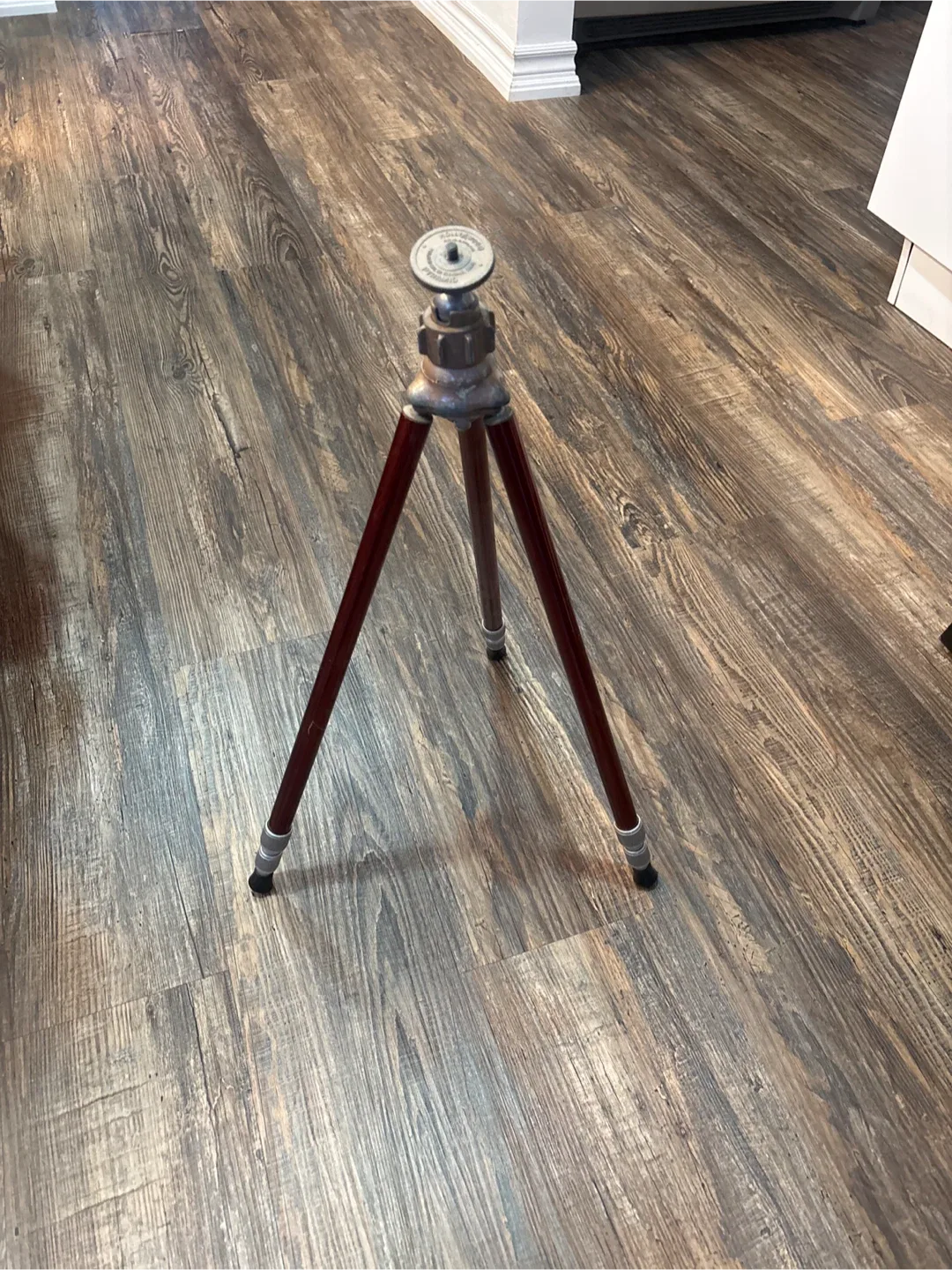 Vintage Hollywood Pyramid Tripod image indicator(2)