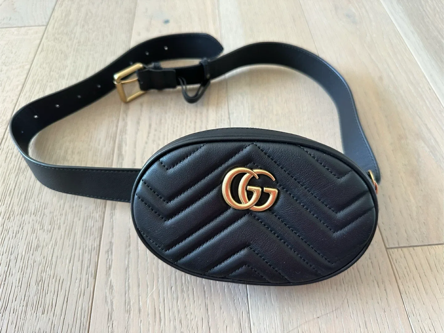 Gucci * inspired * black quilted leather belt bag image indicator(4)