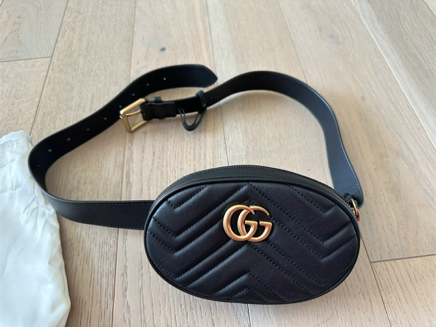 Gucci * inspired * black quilted leather belt bag image indicator(3)
