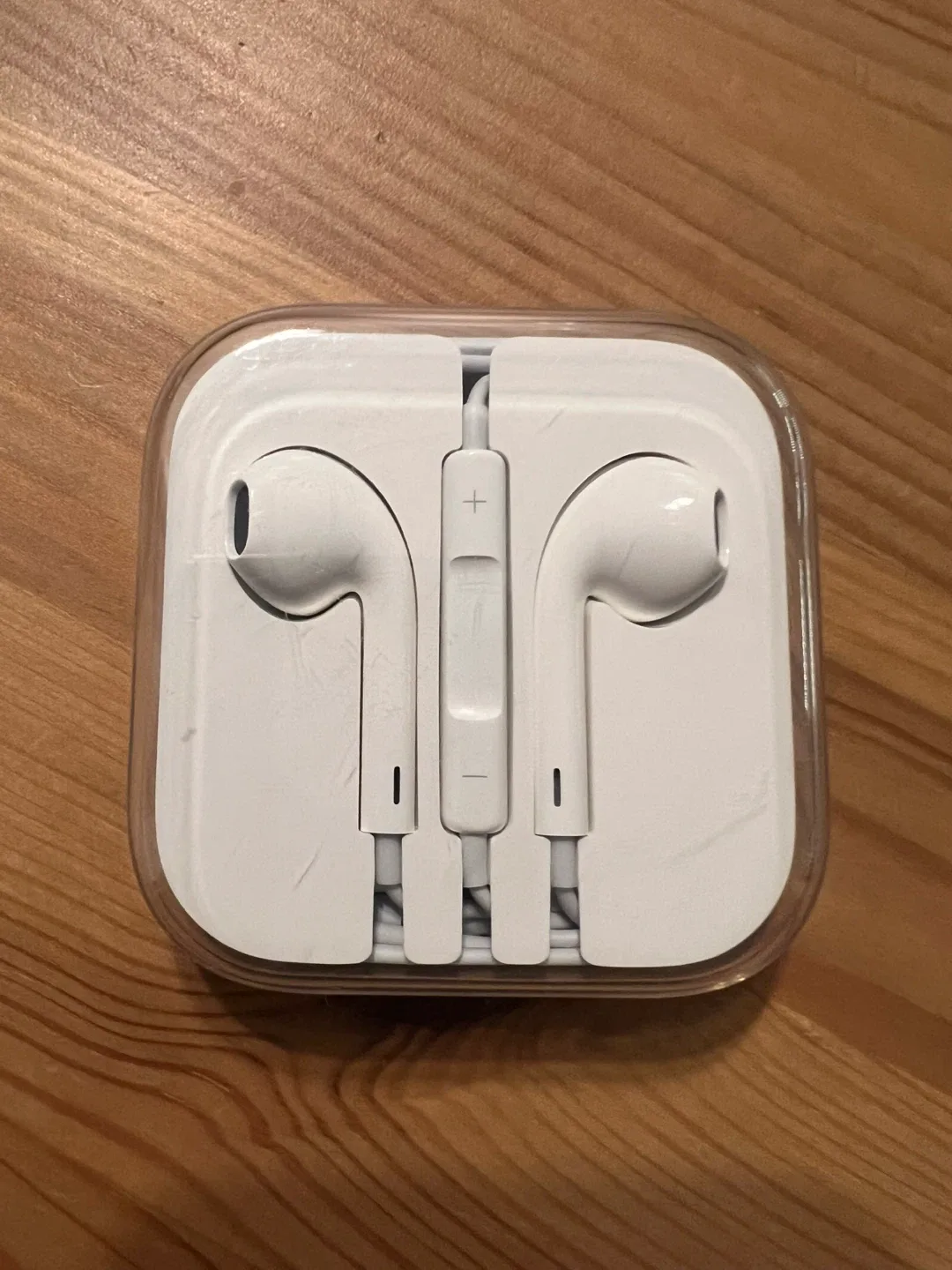 🎧 NEW Apple EarPods with 3.5 mm Headphone Plug