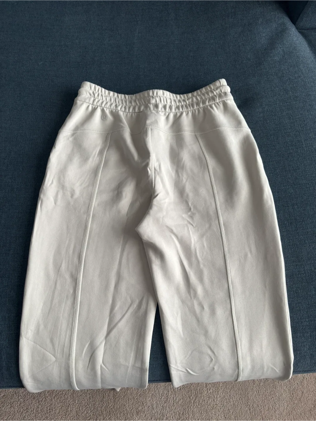 Lululemon Pants Size 4 image indicator(2)