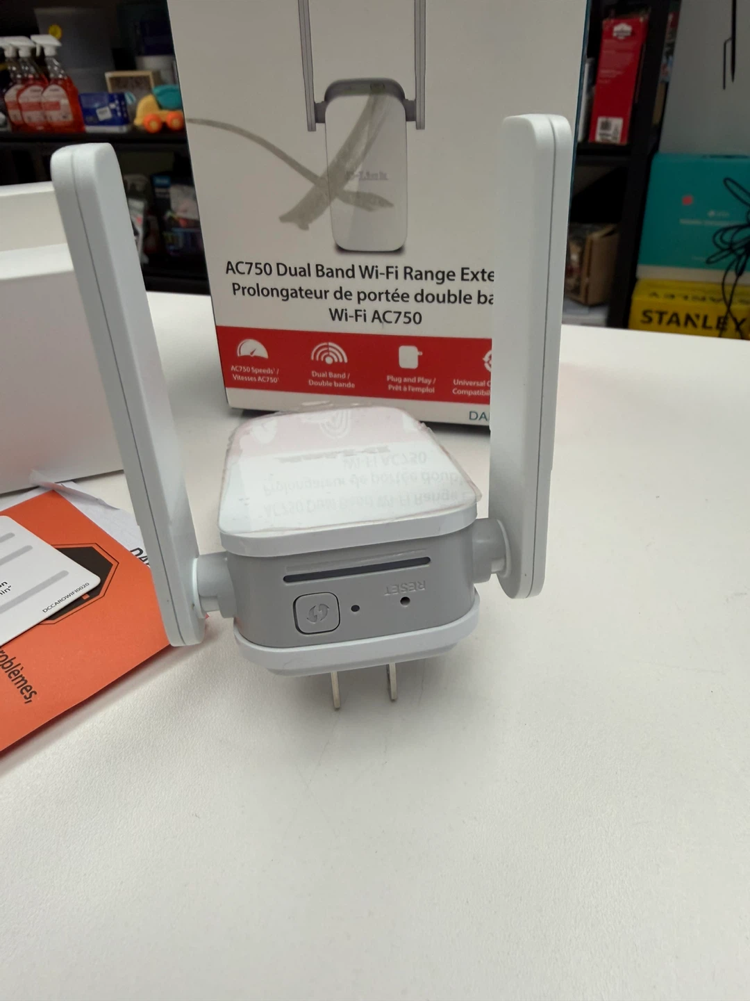 D-Link AC750 Dual Band Wi-Fi Range Extender - New! - photo 3
