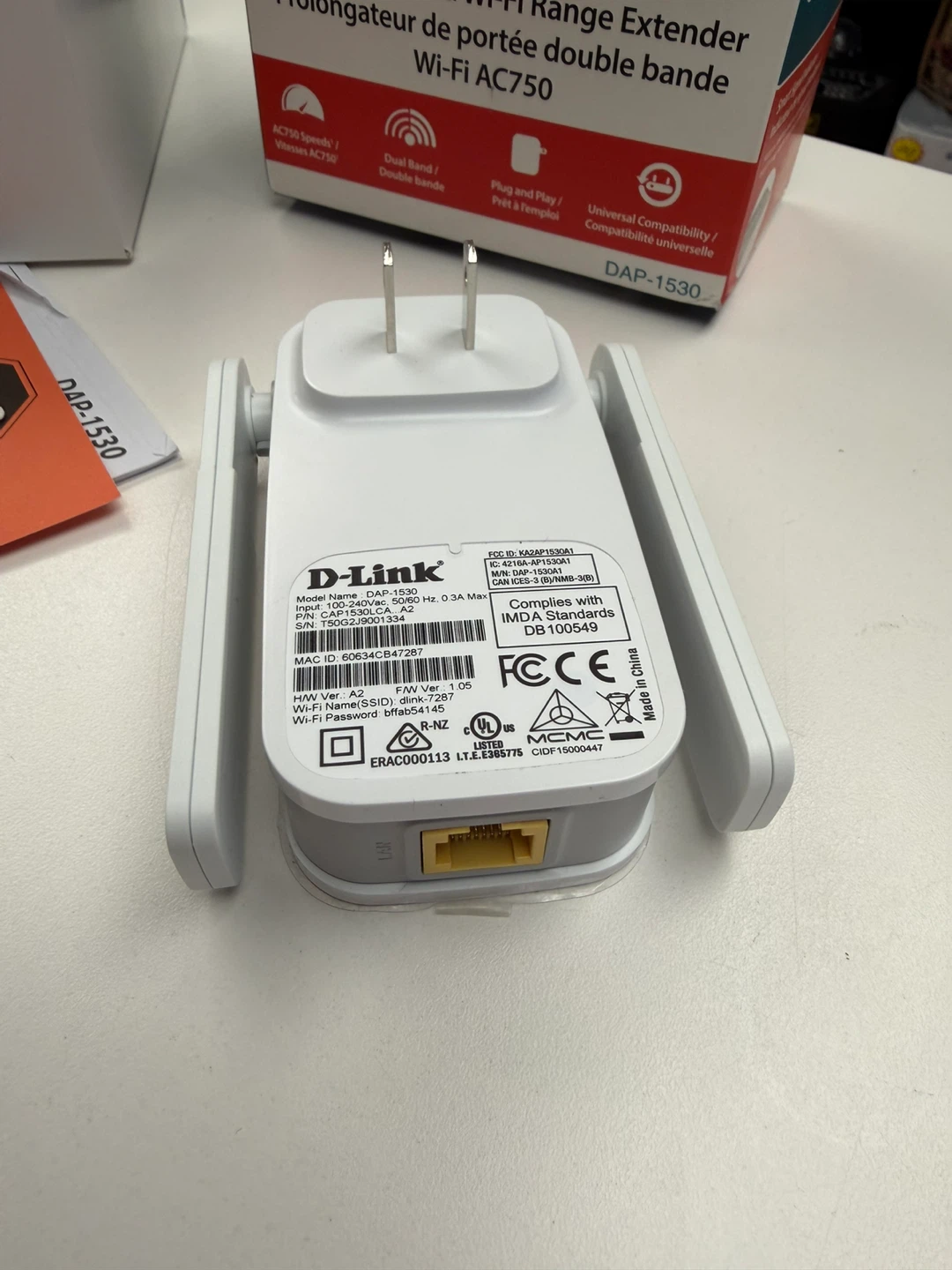 D-Link AC750 Dual Band Wi-Fi Range Extender - New! - photo 2