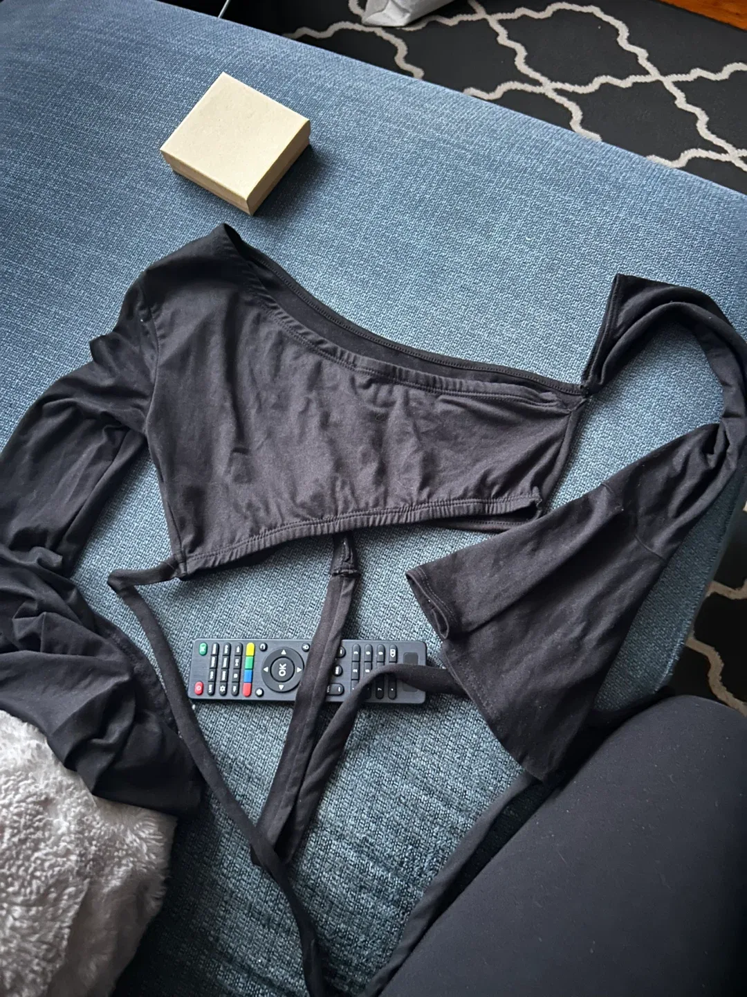 Fashion Nova Black One-Shoulder Long Sleeve Top #freecycle