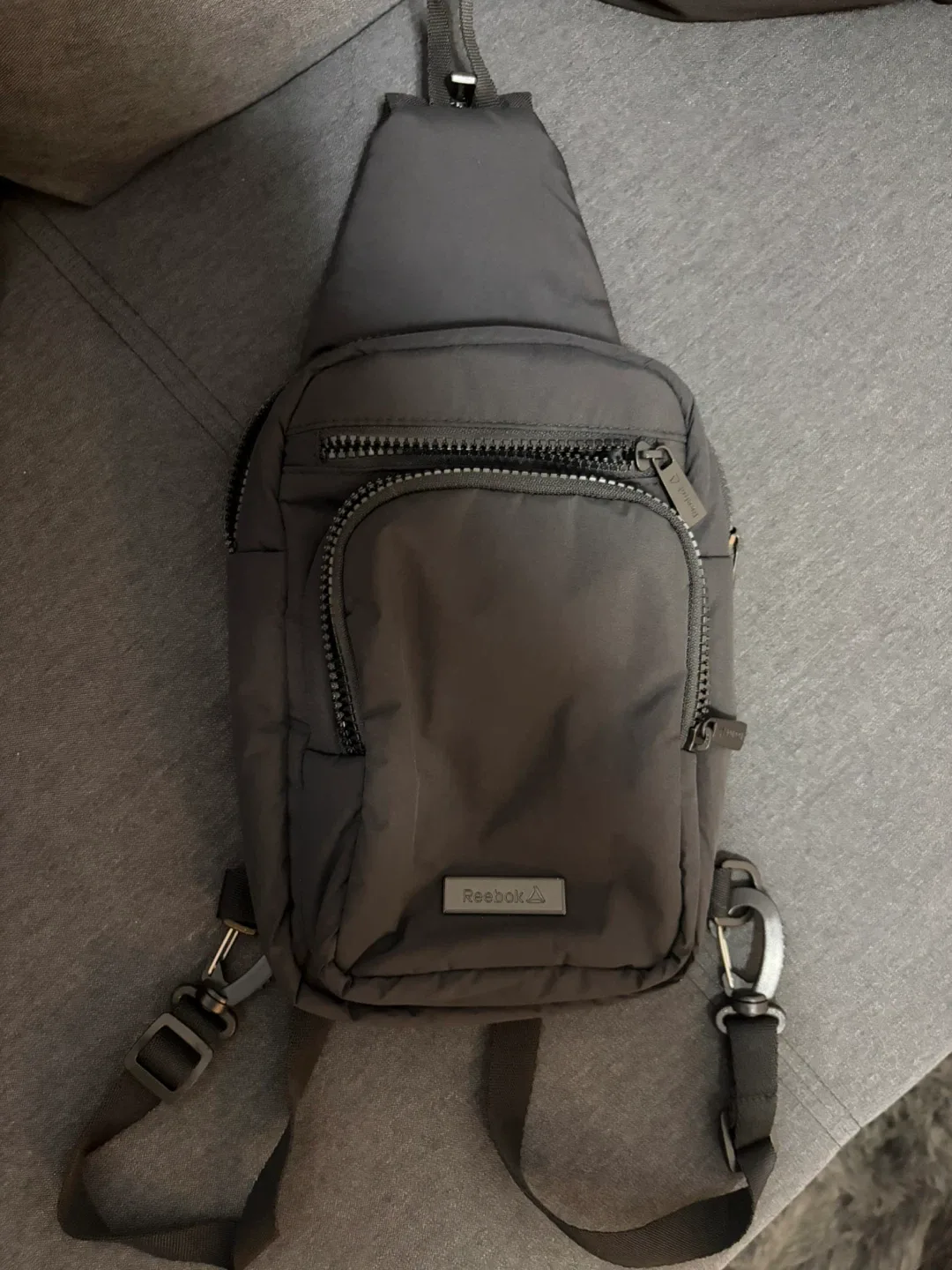 Reebok Sling Bag - black