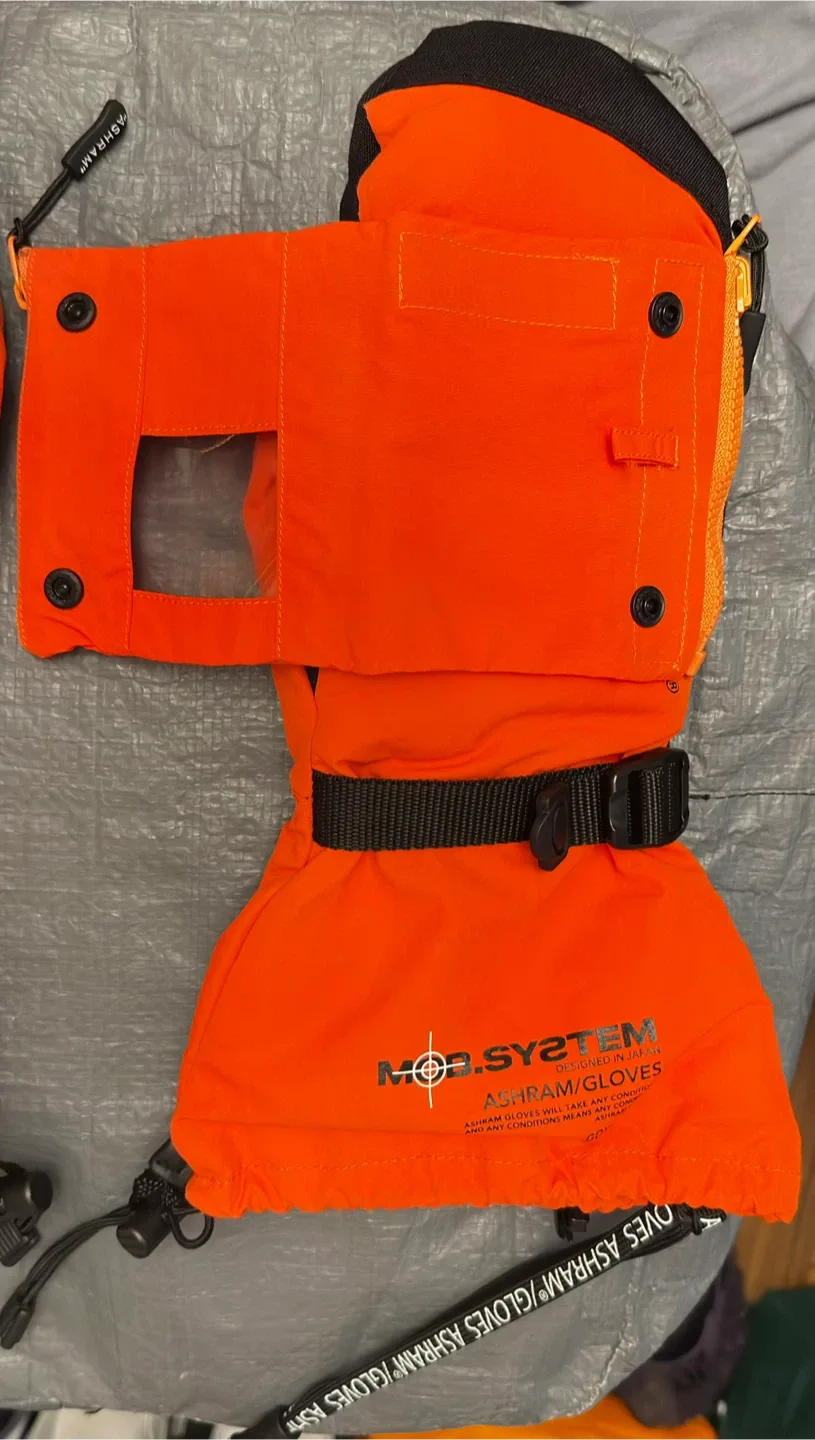 Ashram - GORE-TEX MOB. MITT Mittens + Phone Pocket (🇯🇵Brand) image indicator(3)