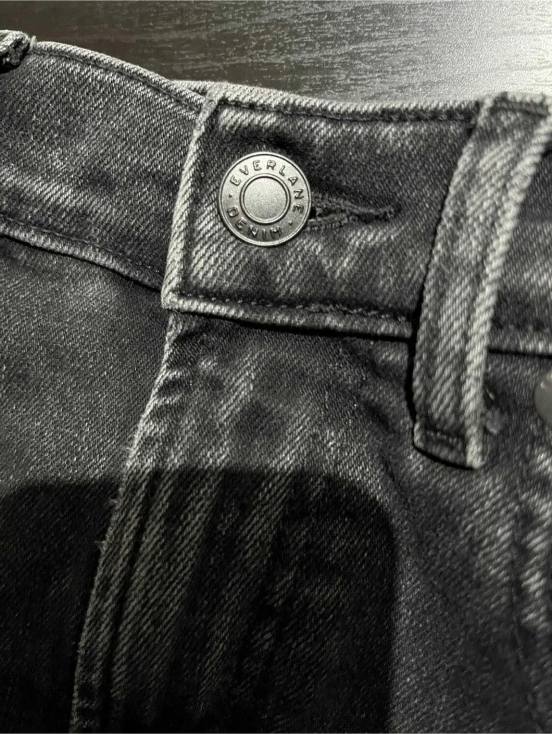 Everlane women’s 26 high waist straight ankle jeans washed black image indicator(3)