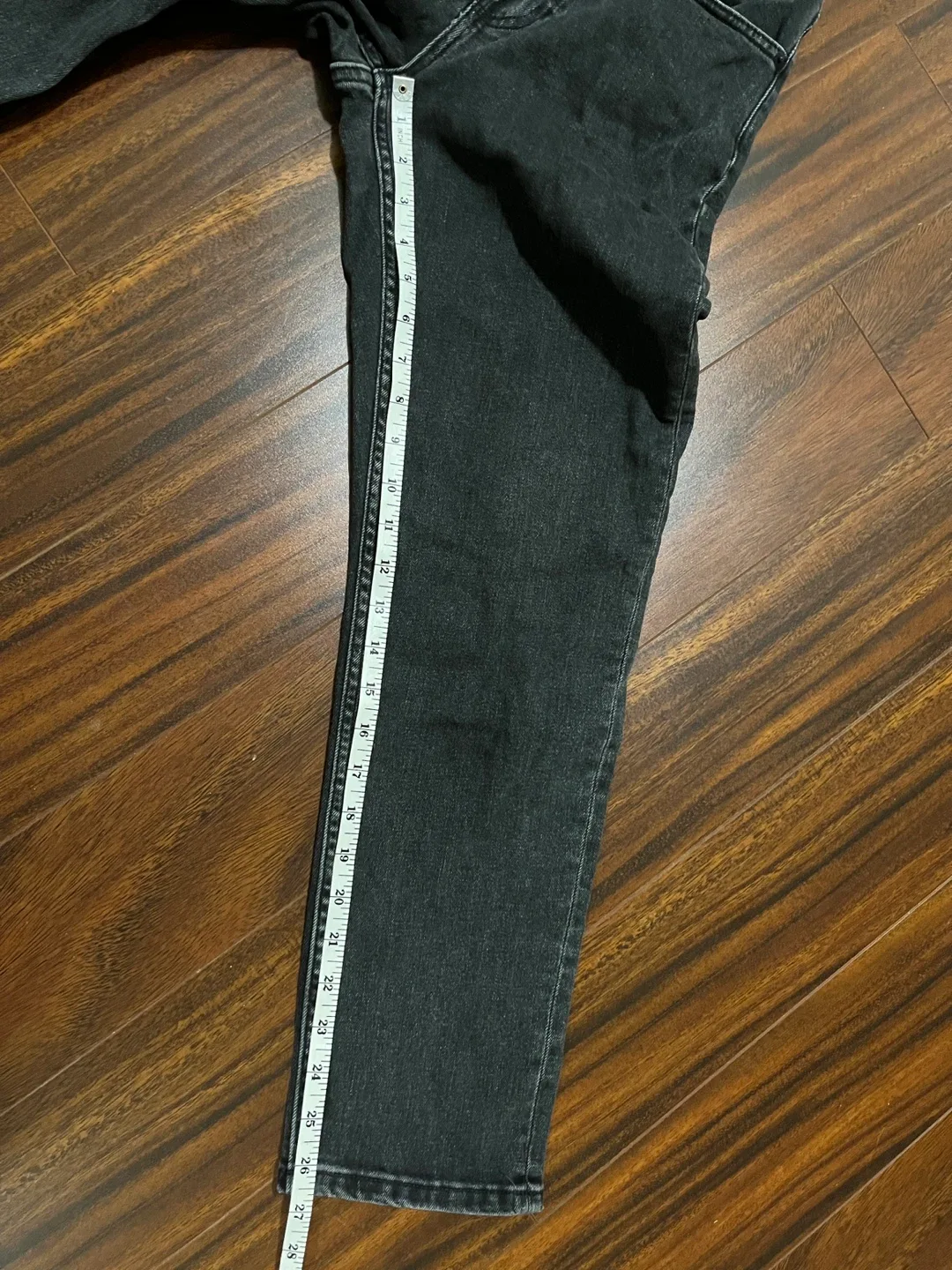 Everlane women’s 26 high waist straight ankle jeans washed black image indicator(9)