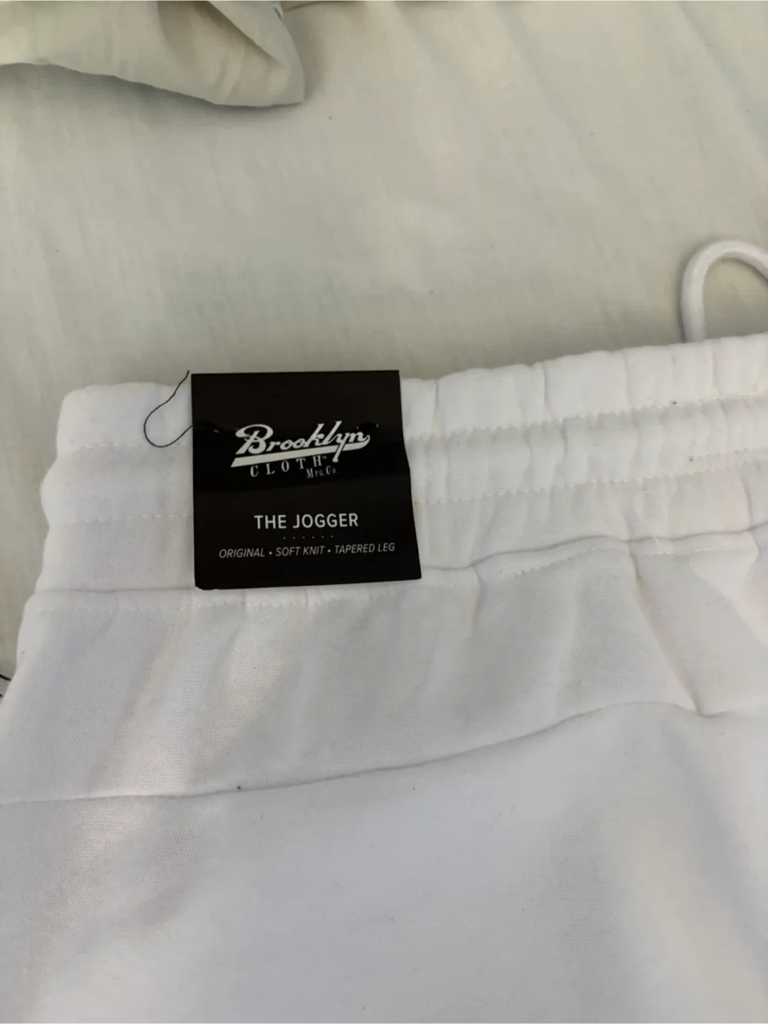 Brooklyn white joggers image indicator(5)