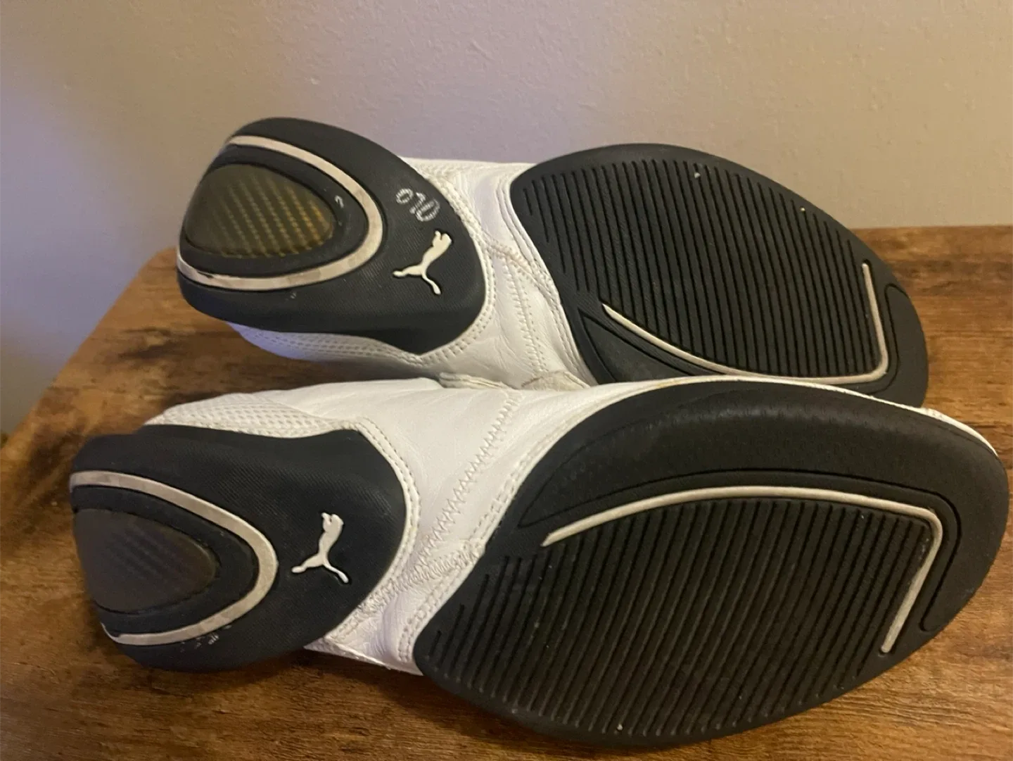 Puma White Leather Sneakers image indicator(3)