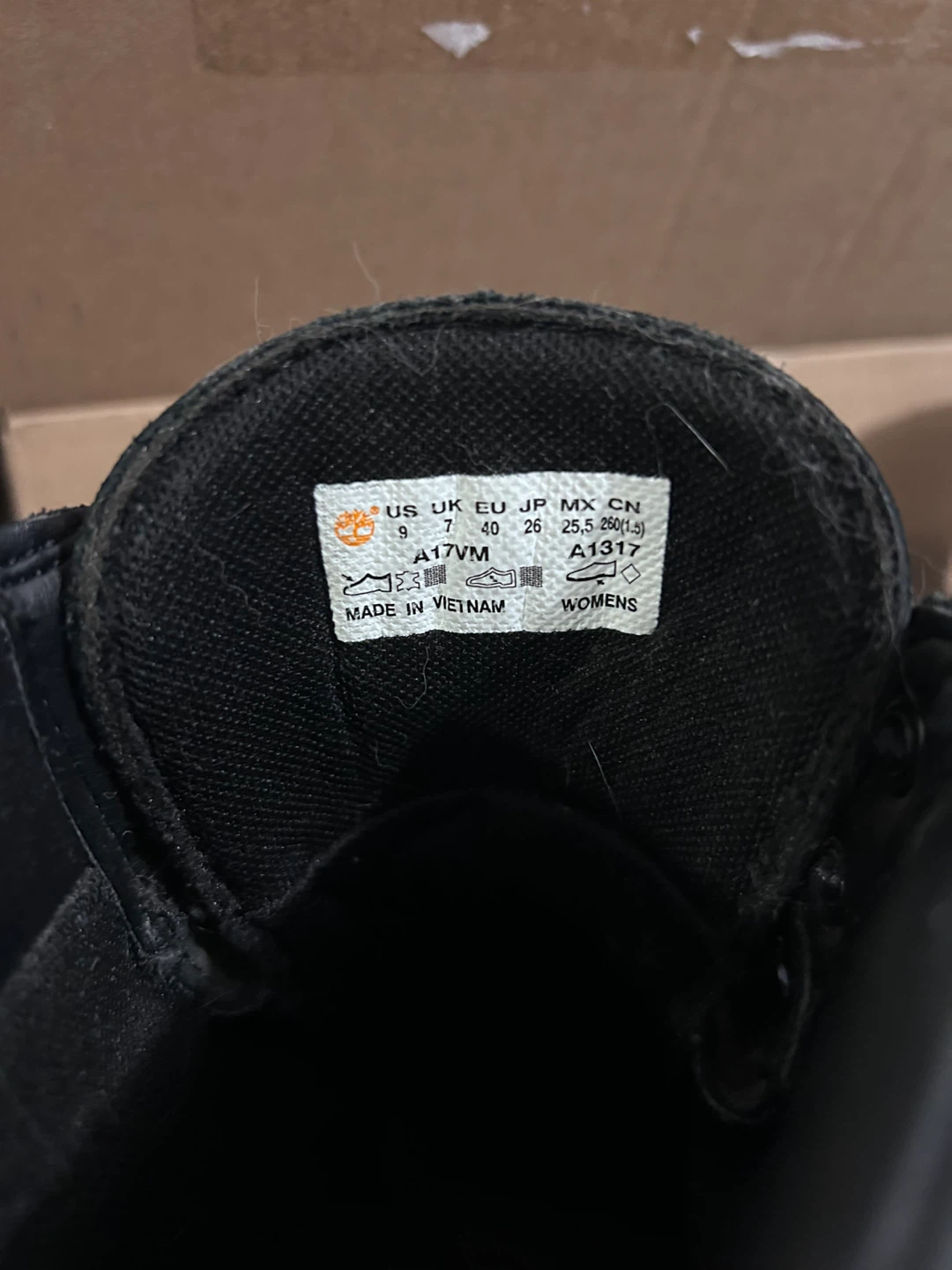 Timberland Boots (Women’s 9) - photo 5