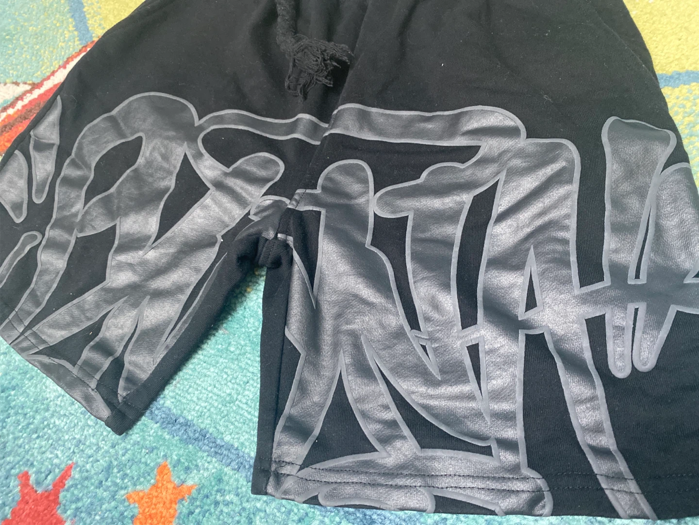 Syna Black T-Shirt & Shorts Set - Size M - photo 5