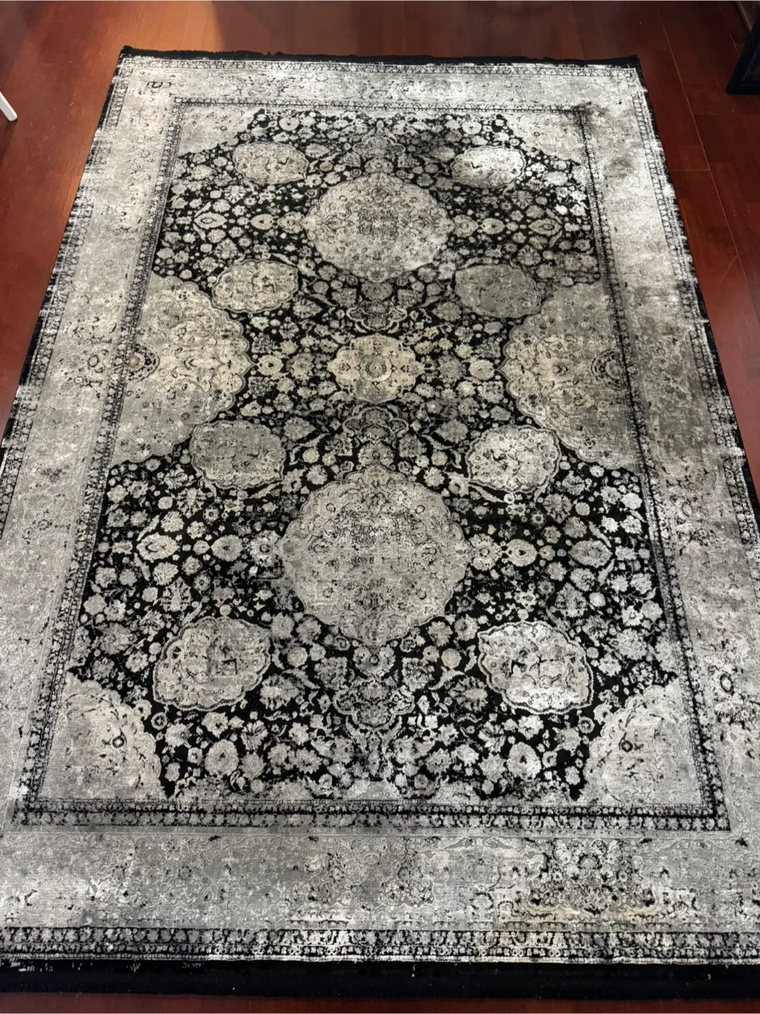 Millenia Collection Rug 5'3" x 7'7"