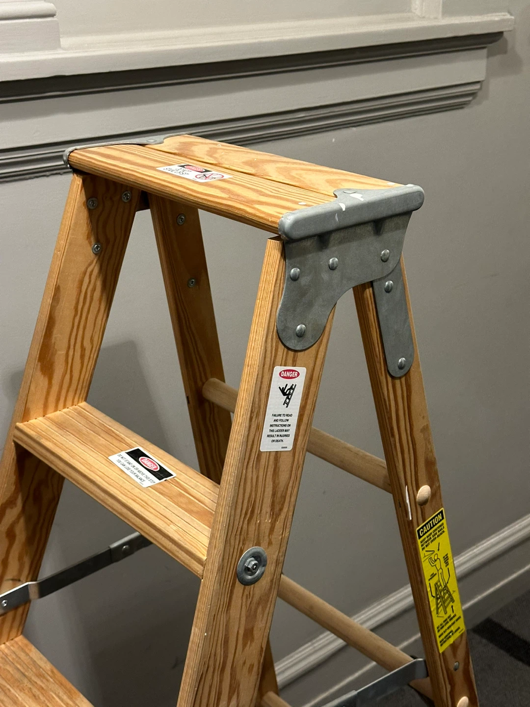 Wooden Ladder (Michigan Ladder) 5 FT / 5-Steps - photo 3