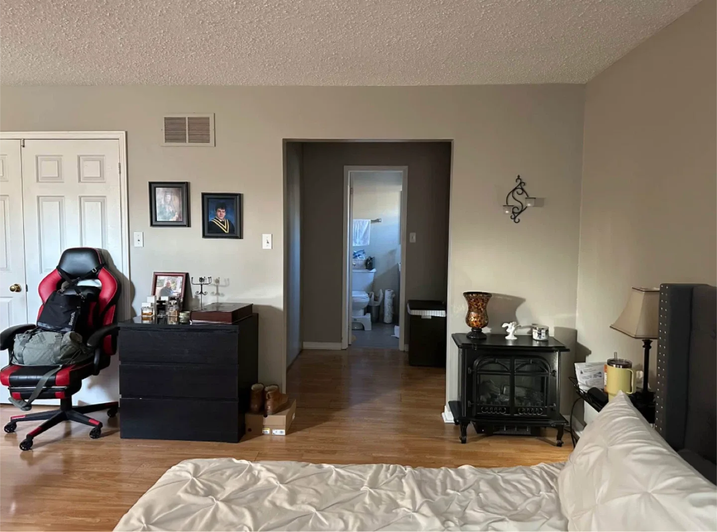 Spacious Master bedroom with ensuite image indicator(4)