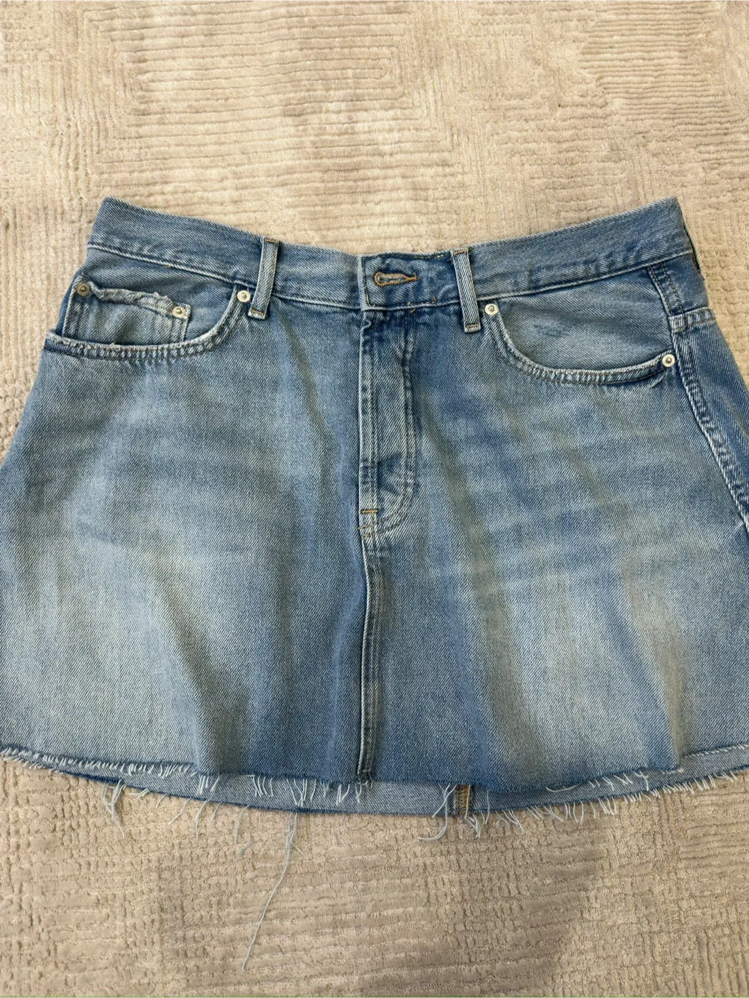 Zara Denim Mini Skirt - Size L image indicator(2)