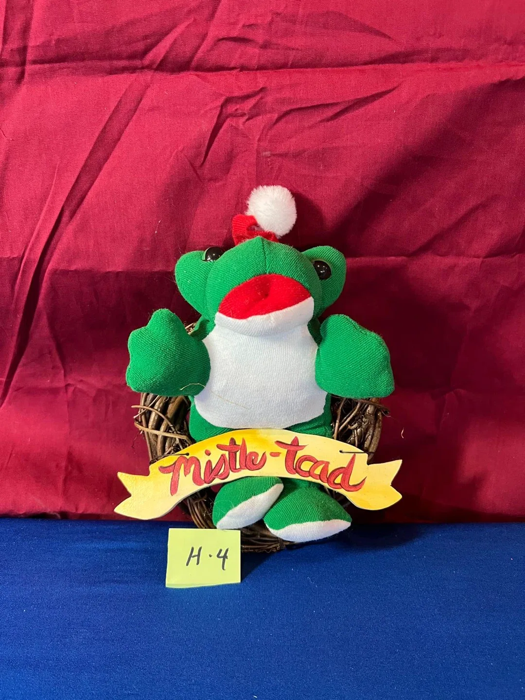 Mistle Toad Ornament Hanger